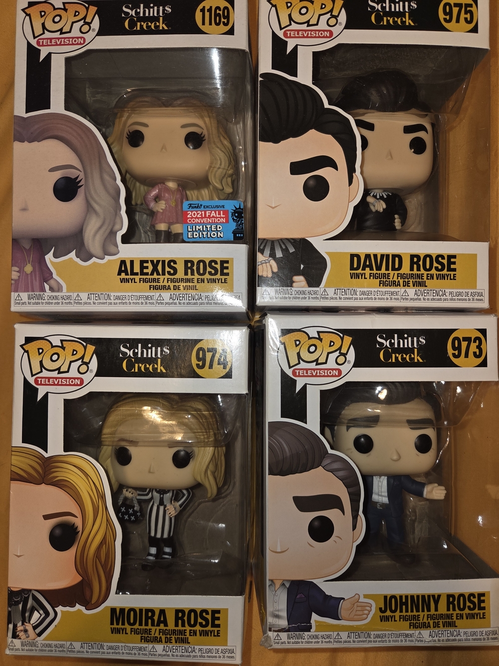 Funko Pop! Schitt's Creek 4-Figure Set - Alexis, David, Moira, Johnny Rose
